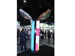 استعرضت خلال مشاركتها وأمام زوار المعرض، سلسلة من أحدث اللوحات الرقمية وحلول الشاشات وأكثرها تطوراً.