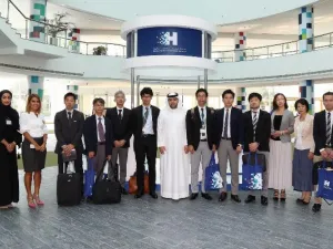 خلال الزيارة التي قام بها وفد من تويوتا كوميونكيشن سيستمز إلى جامعة حمدان بن محمد الذكية