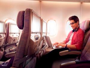 طيران الإمارات رائدة في توفير أنظمة الاتصال والترفيه الجوي.