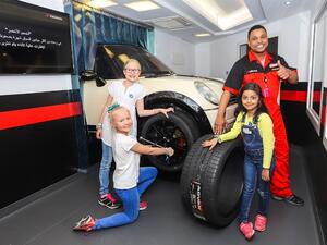 أطفال يتعلّمون أسس السلامة على الطرق