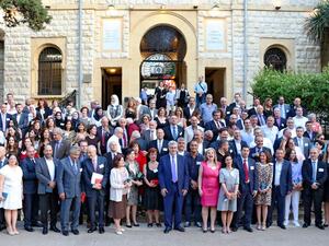 افتتحت الحفل رئيسة فرع خريجي كلية العلوم الصحية دارين نجم مرحبة بالحضور، ليتحدث بعد ذلك الدكتور فضلو خوري الذي توجه إلى الخريجين.