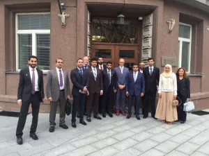 خلال الحدث