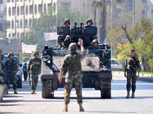 As the Lebanese bid farewell to 2017, economists are busy now analyzing the challenges Lebanon will face in 2018 hoping to revitalize the sluggish economy. (Ibrahim Chalhoub/ AFP)
