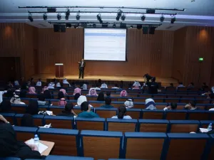 وفد رفيع المستوى من كلية طب لي هونغ تش التابعة لجامعة نانيانغ التكنولوجية يقوم بزيارة قطر بيوبنك للتعرف علي نظم تكنولوجيا المعلومات المطبقة في المركز