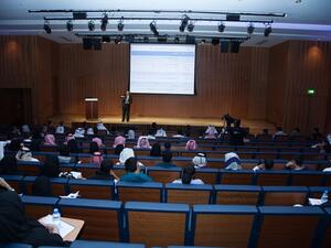 وفد رفيع المستوى من كلية طب لي هونغ تش التابعة لجامعة نانيانغ التكنولوجية يقوم بزيارة قطر بيوبنك للتعرف علي نظم تكنولوجيا المعلومات المطبقة في المركز