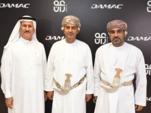 A Memorandum of Understanding was signed by Hussain Sajwani, Chairman of DAMAC Properties, and His Excellency Dr. Ali bin Masoud Al Sunaidy, Deputy Chairman of the Supreme Council for Planning, Minister of Commerce & Industry and Chairman of Omran, in the presence of His Excellency Dr. Ahmed Al Futaisi, Minister of Transport & Communications and Omran board member, as well as other members of the Omran board and key dignitaries.