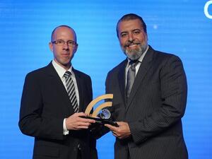 حازت دو على جائزة أفضل مبادرة في مجال الاتصال والبث التلفزيوني لعام 2015