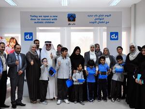 du provides 120 iPads with BabNoor app to SCHS children
