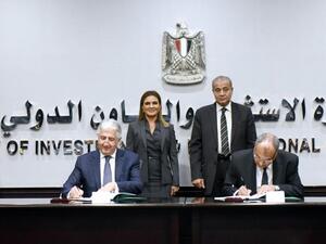 The first Master Murabaha agreement was signed by Eng. Hani Salem Sonbol, Chief Executive Officer ITFC and Ahmed Yousef, Deputy Chairman of the Commodity Supply Authority. (SG)