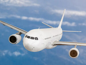 تفوقت ايرباص على منافستها بوينج بنيلها أول صفقة بيع طائرات للعام 2018.