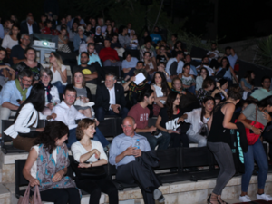 خلال عرض فيلم 17