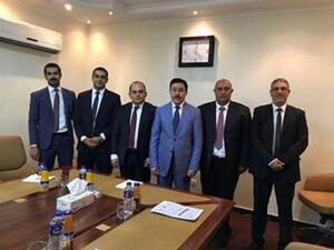 خلال الورشة تناول ممثلو شركة طلال أبوغزاله وشركة مايكروسوفت وشركة اوراكل الحديث حول أهمية الحوكمة وإدارة تقنية المعلومات وإدارة مخاطرها بالاستناد إلى المعاير العالمية