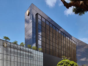 The new hotel is set amidst a dynamic, sophisticated neighborhood along the Singapore River.