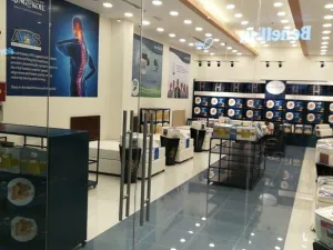 يتميز متجر كينج كويل الجديد بمفهوم متاجر الخصومات، حيث يمكن للعملاء الاستفادة من عروض وخصومات جذابة على مجموعة مختارة من منتجات كينج كويل.
