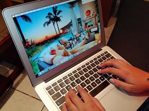 The online travel sector in Saudi Arabia witnessed a massive 536% increase in debit card transactions. (Pexels)