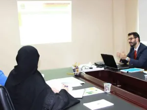 خلال الاجتماع 