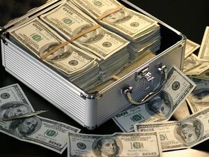 حل في المركز الأول، ضمن قائمة بلومبرغ لأكثر المدريين التنفيذيين ثراءً في الولايات المتحدة لعام 2016، مؤسس جيت دوت كوم مارك لور، الذي حقق العام الماضي دخلاً بنحو 236.9 مليون دولار. (Pixabay)