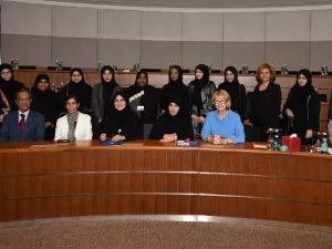 خلال الاجتماع