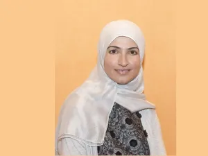 أكدت خبيرة في الصحة النفسية بمؤسسة حمد الطبية أن الأمهات الجدد اللاتي يحظين بالدعم الاجتماعي من الأقارب والأصدقاء يكنّ أقدر على تجاوز الفترة العصيبة التي يتعرضن لها بعد استقبالهن لمواليدهن الجدد ، كما يكنّ أقل عرضة للإصابة بالإكتئاب الحاد اللاحق للولادة 