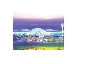 سجلت حركة الطائرات المنتظمة وغير المنتظمة خلال الفترة من يناير وحتى يونيو الماضي أكثر من 37.3 ألف حركة جوية بزيادة قدرها 3.8%. (الإتحاد)