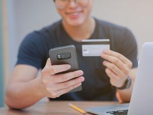 من المتوقع أن يستمر الزخم في الإنفاق عبر الهاتف المحمول حتى عام 2020 مع نمو إضافي بنسبة 25 في المائة.