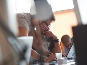 Seven main tips that you need to bear in mind before starting your online business in case you’re aiming to ace it. (Shutterstock)