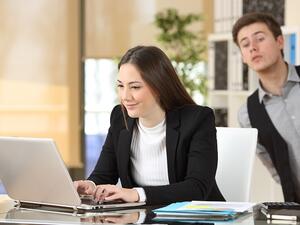 36% Internet user surveyed in the UAE admits spying on their partner online to see what they get up to (Shutterstock)