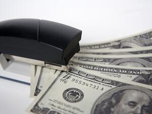 Instead of falling behind, you should look for an alternative that refinances your debt over the long term. (Shutterstock)