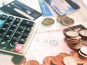 Now that the New Year is behind us, it is time to review your budget for 2018. Here is what you need to do. (Shutterstock)