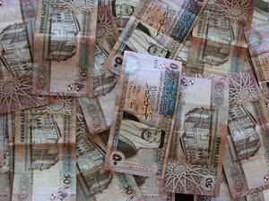 وقعت الحكومة الأردنية والصندوق السعودي للتنمية، أمس، على اتفاقية يقوم بموجبها الصندوق بجدولة عدد من القروض المستحقة على الحكومة الأردنية، تبلغ قيمتها 114 مليون دولار.