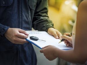 Finalrentals.com compares car rental prices from all major UAE companies. (Shutterstock)