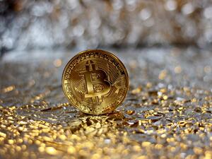 عدد من المقيمين في الإمارات حصلوا على البيتكوين. 