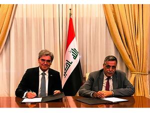 Qasim Al-Fahdawi, Minister of Electricity, and Joe Kaeser, president and CEO of Siemens AG. (Trade Arabia)