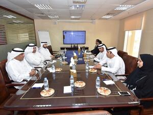 خلال الاجتماع