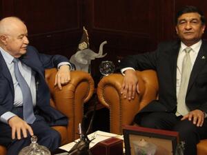 خلال الزيارة