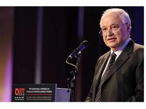 الدكتور طلال أبوغزاله