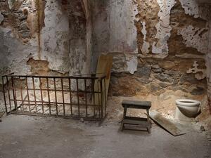 "When it comes to rehabilitation and integration into society, the matter is much more complicated, as many ex-convicts are stigmatized and struggle to find work." (Pixabay) 