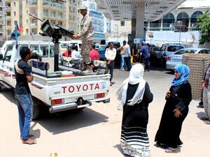 Pro-Hadi forces remain on patrol in the port city of Aden. (AFP/Saleh Al-Obeidi) Pro-Hadi forces remain on patrol in the port city of Aden. (AFP/Saleh Al-Obeidi)