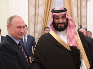 Russian President Vladimir Putin (L) with Saudi Deputy Crown Prince Mohammad Bin Salman in Moscow, on May 30, 2017. (Sputnik)