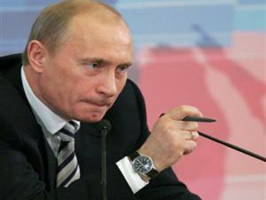 إنترفاكس: الأمن يتحقق من وجود متفجرات في مبنى إدارة الرئيس الروسي
