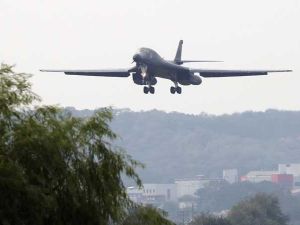 قاذفتان أمريكيتان تحلقان فوق كوريا الجنوبية للمرة الثانية منذ تجربة بيونغ يانغ النووية