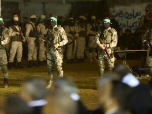 القسام تلمح الى امكان مبادلة اسرى فلسطينيين بجندي اسرائيلي 