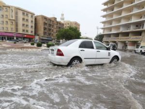  8 أشخاص على الأقل قضوا الأسبوع الماضي من جراء أمطار غزيرة وسيول في غرب المملكة