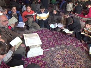 مقتل 7 أشخاص في هجوم على معهد لتحفيظ القرآن بإدلب
