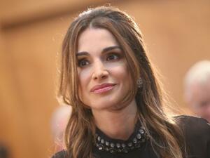 Queen Rania of Jordan gives us major #HairGoals. (Makers.com)