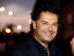 Ragheb's flight from Paris to Cairo had a seven-hour delay. (Image: Imgarcade.com)