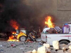 سيارة مشتعلة في الرمادي
