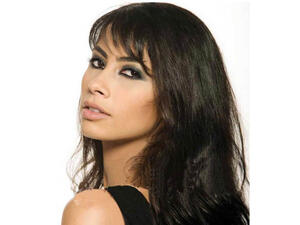 Ruby is one happy mama with her one-year-old girl Teebah. (alsiasi.com)