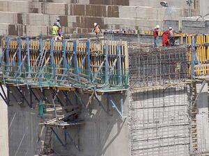 من المقرر أن تعقد الدول الثلاث اجتماعا في 15 مايو أيار