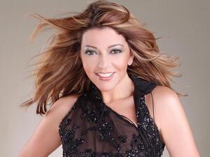 Top Arab singer Samira Said is pleased with the reception to her last album “Ayza Aeesh” (I want to live). (Wiwibloggs)